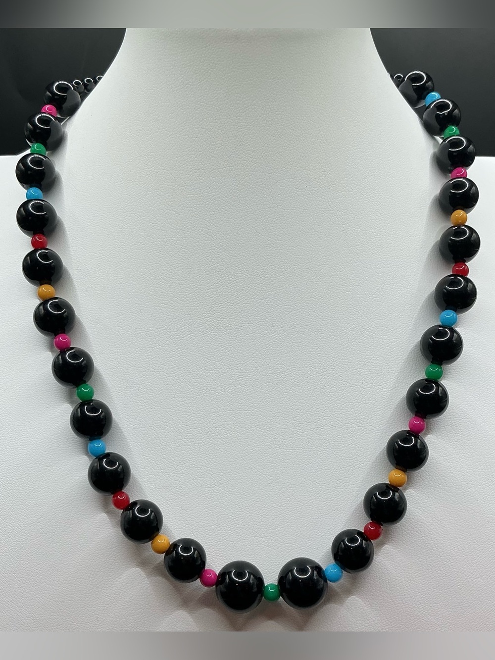 80’S INSPIRED MULTICOLOR BLACK BEAD STRAND VERSITILE NECKLACE